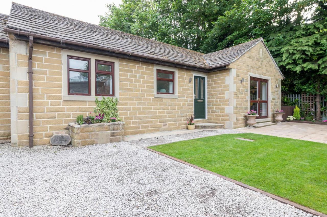 Large 2-Bedroom Bungalow Near Airedale Hospital, Keighley, Convenient Location With Parking Steeton Kültér fotó
